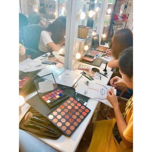 Bảng phấn mắt Lameila 35 ô màu