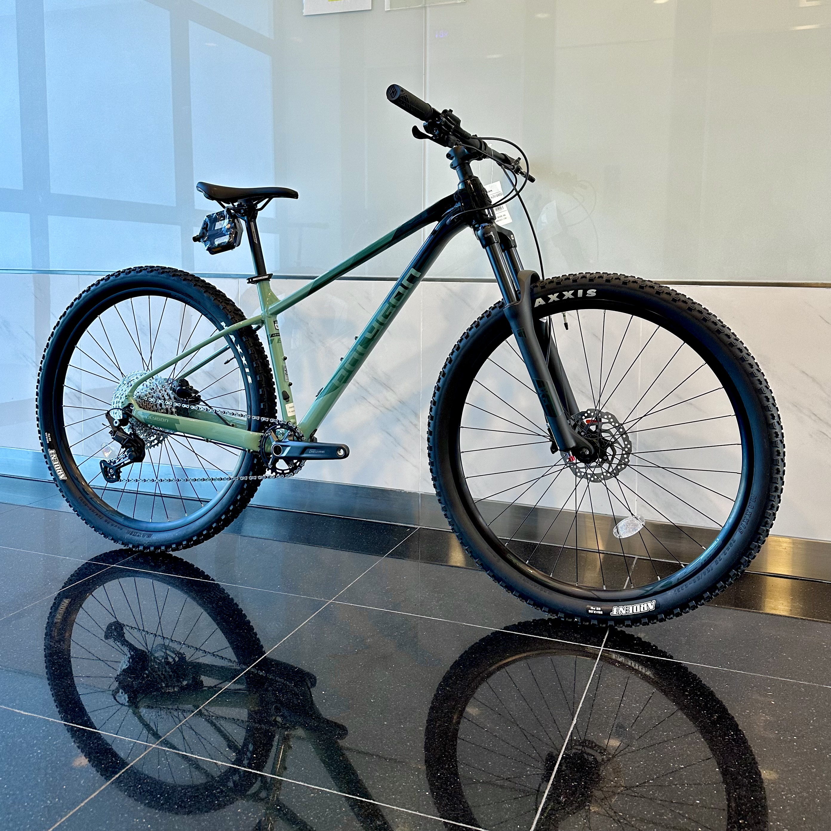 Polygon Xtrada 6 Trail Ready Mountain Bike | Shimano Deore M5100 1x11 Speed · v5