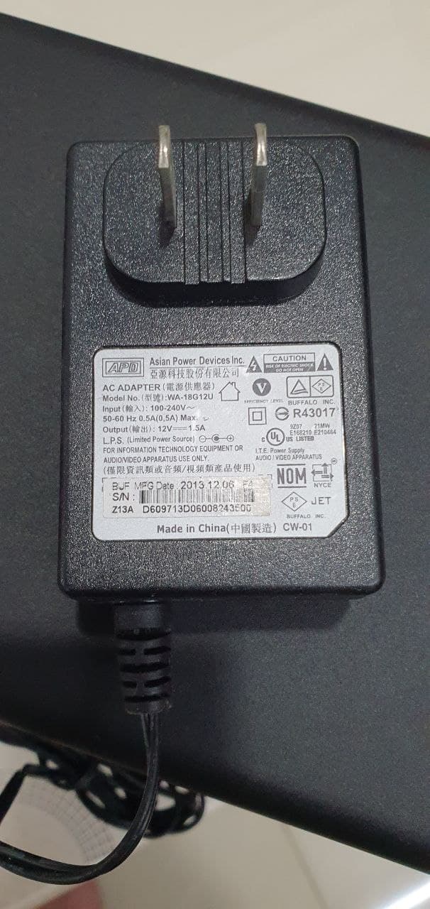 Nguồn adapter toshiba 12v 1.5a đầu jack dc 5.5x2.1mm