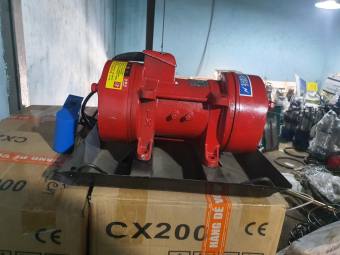 Máy đầm rung bê tông Heng Hu 1.5KW/( 220V- 380V)