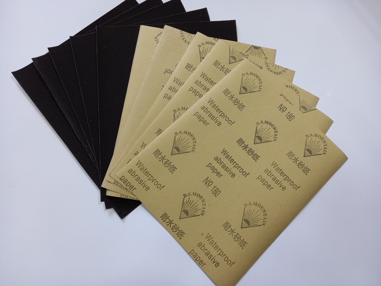 Bộ 10 tờ Giấy nhám chà tường, chà sắt, chà nhựa hoặc vệ sinh bề mặt các loại