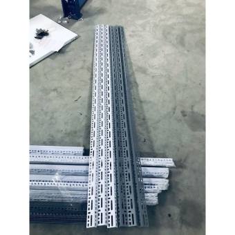 Thanh Sắt V Lỗ 3x5cm dày 1.8mm: Dài 1m - Lắp kệ sắt v lỗ, khung kệ v lỗ, kệ trồng rau