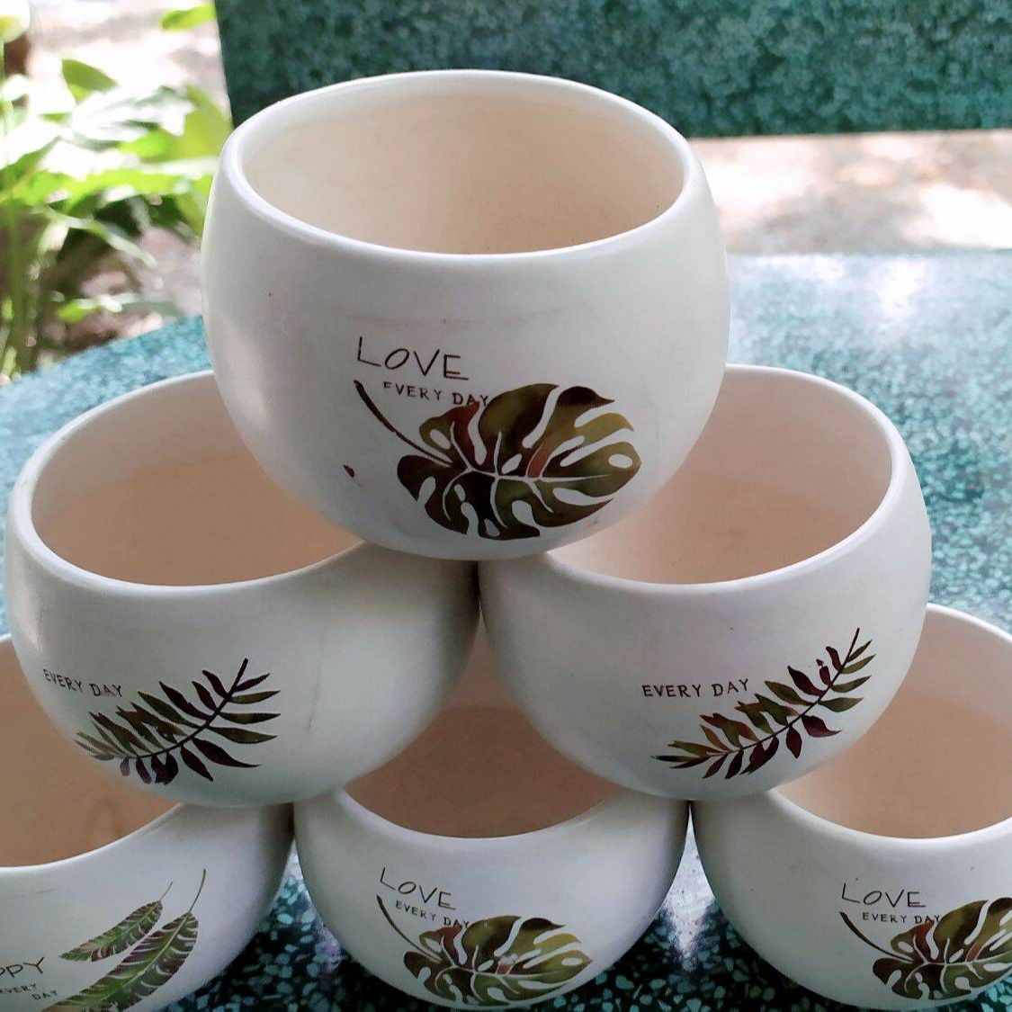 Combo 5 Chậu Sứ Để Bàn Mini 
👉 Chậu Trồng Sen Đá Cực Xinh Size 8cmx7cm
👉 Chậu thích hợp để trồng sen đá những cây kiểng nhỏ để bàn cực xinh.