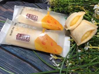 bánh sữa chua pho mai (thùng 1kg 43-44 cái )