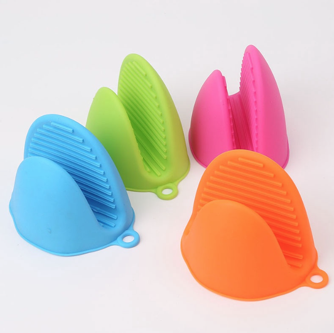 Găng Tay bao tay Nhấc Nồi Bằng Silicon