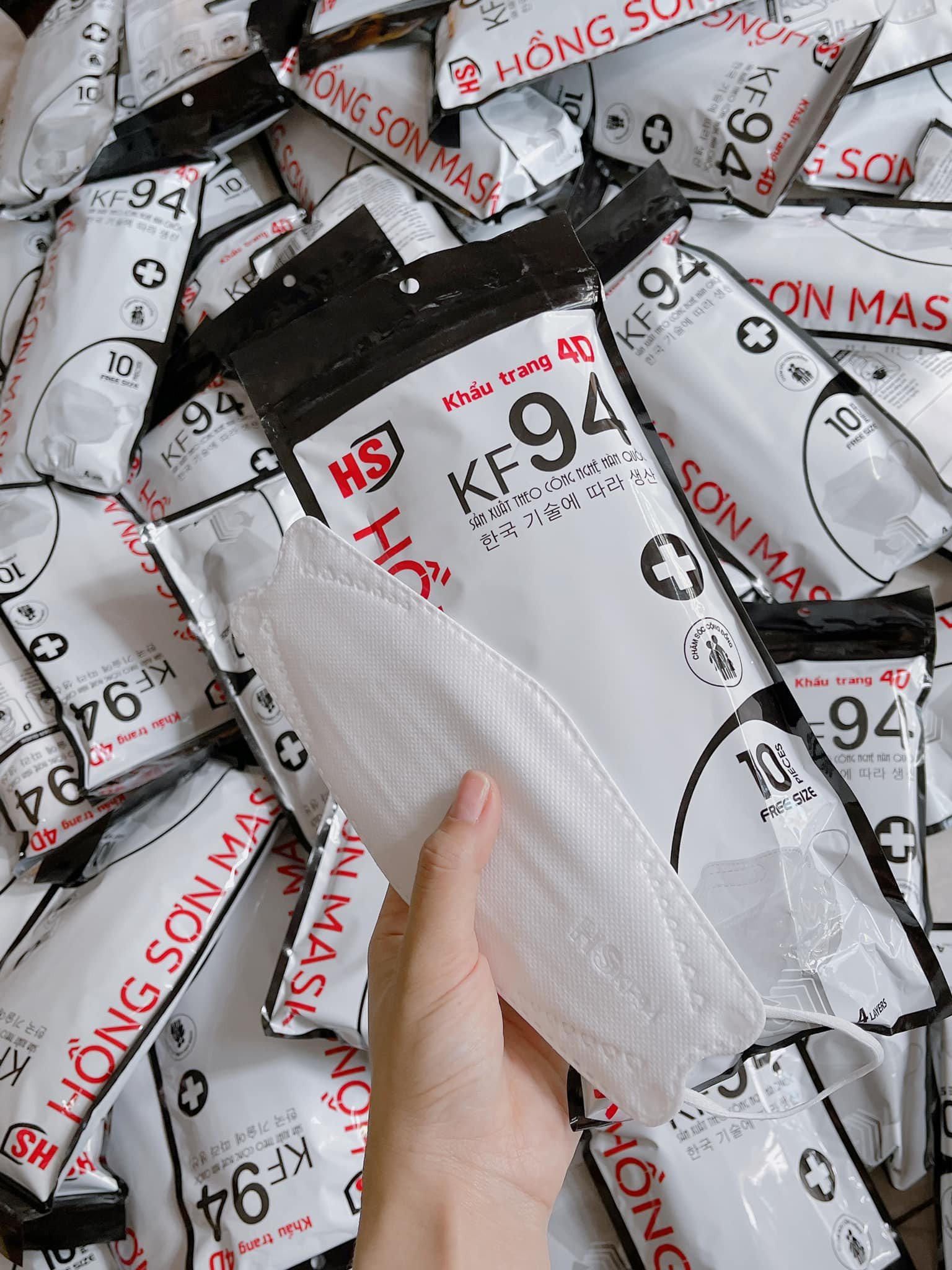 Khẩu trang kF 94 túi 10 chiếc cho người lớn
