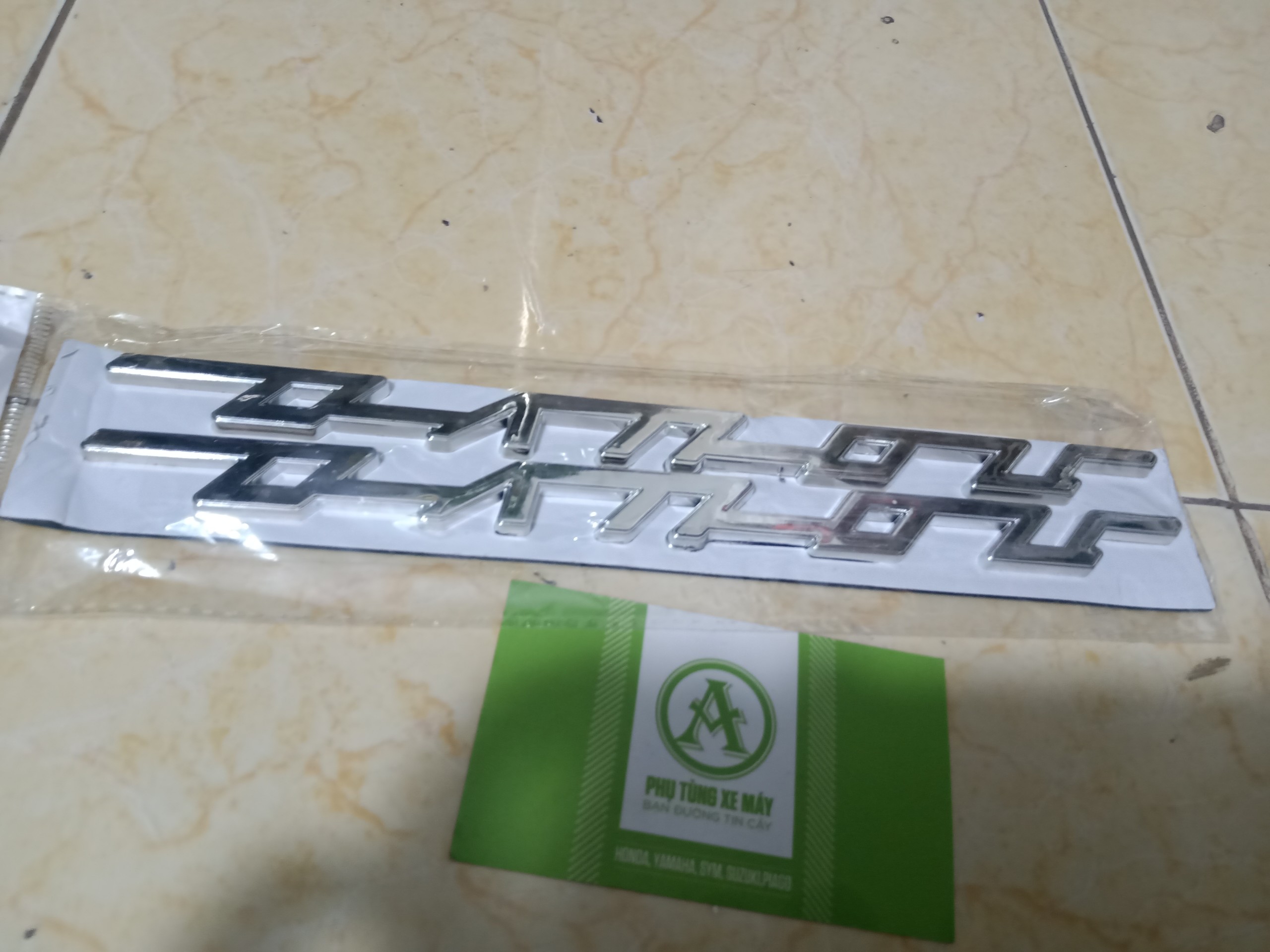 Cặp tem chữ nổi xi bóng nouvo 4 sắc nét