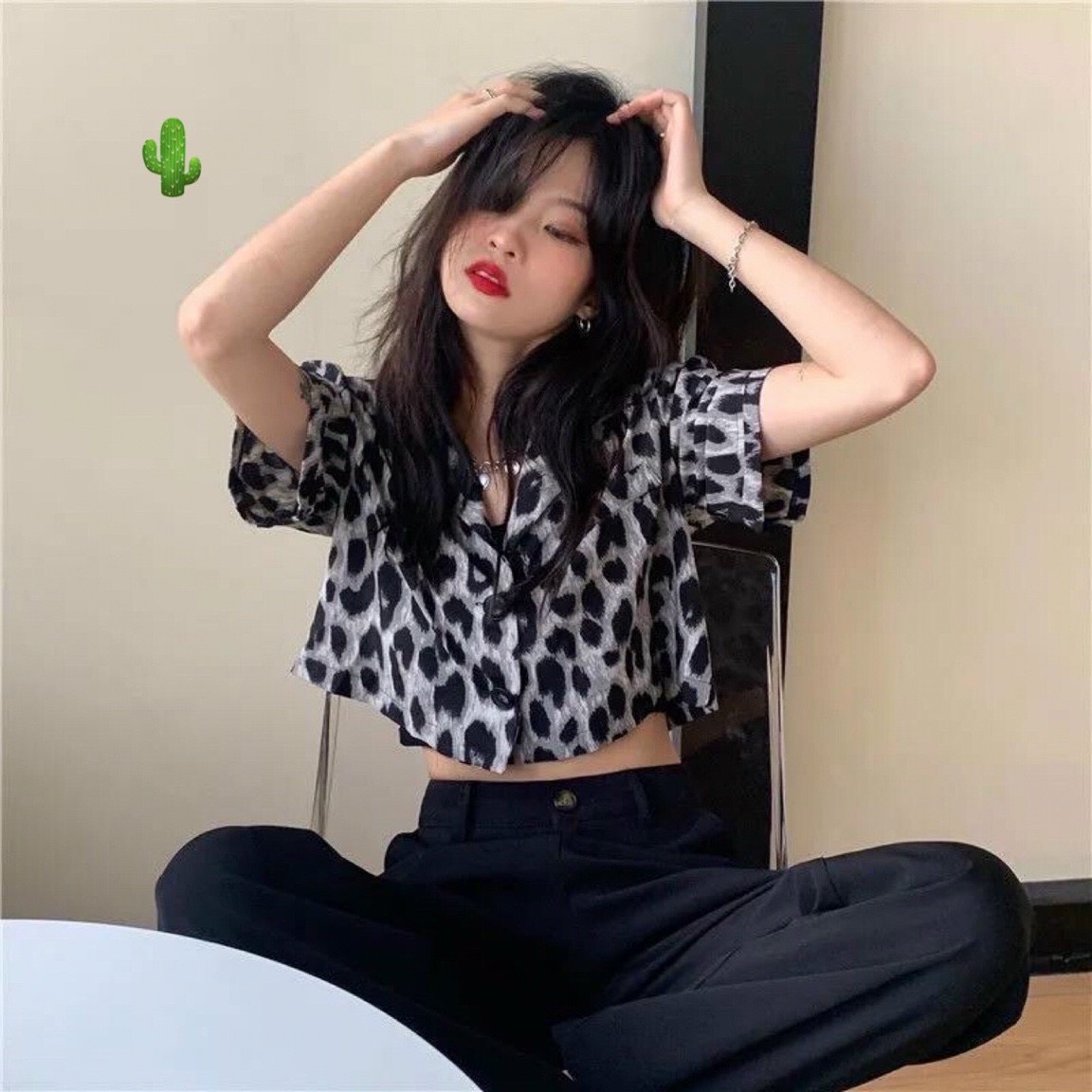 Áo kiểu croptop vest phối màu da beo cực xinh , chất kate mềm mịn