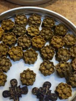 Charm hoa sen trầm hương - Phụ kiện mix vòng tay - Charm trầm hương