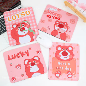 Miếng lót chuột hình Gấu dâu Lotso dễ thương cute TY0289