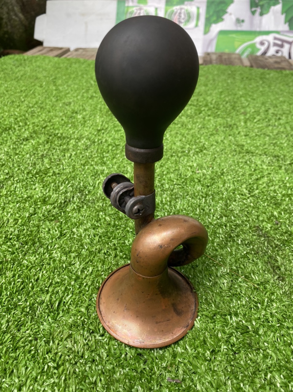 Kèn bóp xưa, kèn bán kẹo kéo