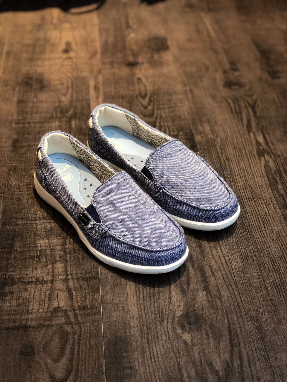 Crocs Slip On Walu Chambray Loafer Women Chính Hãng Giày Lười Nữ - sauvuive