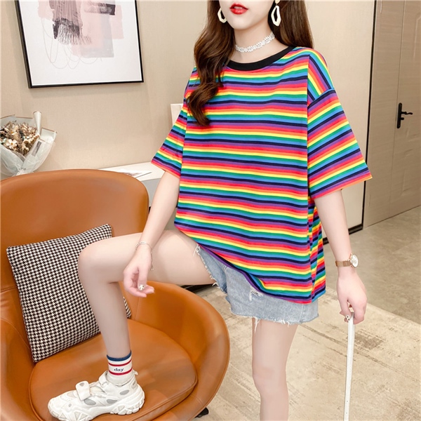 Áo thun cổ tròn sắc cầu vòng TT017
