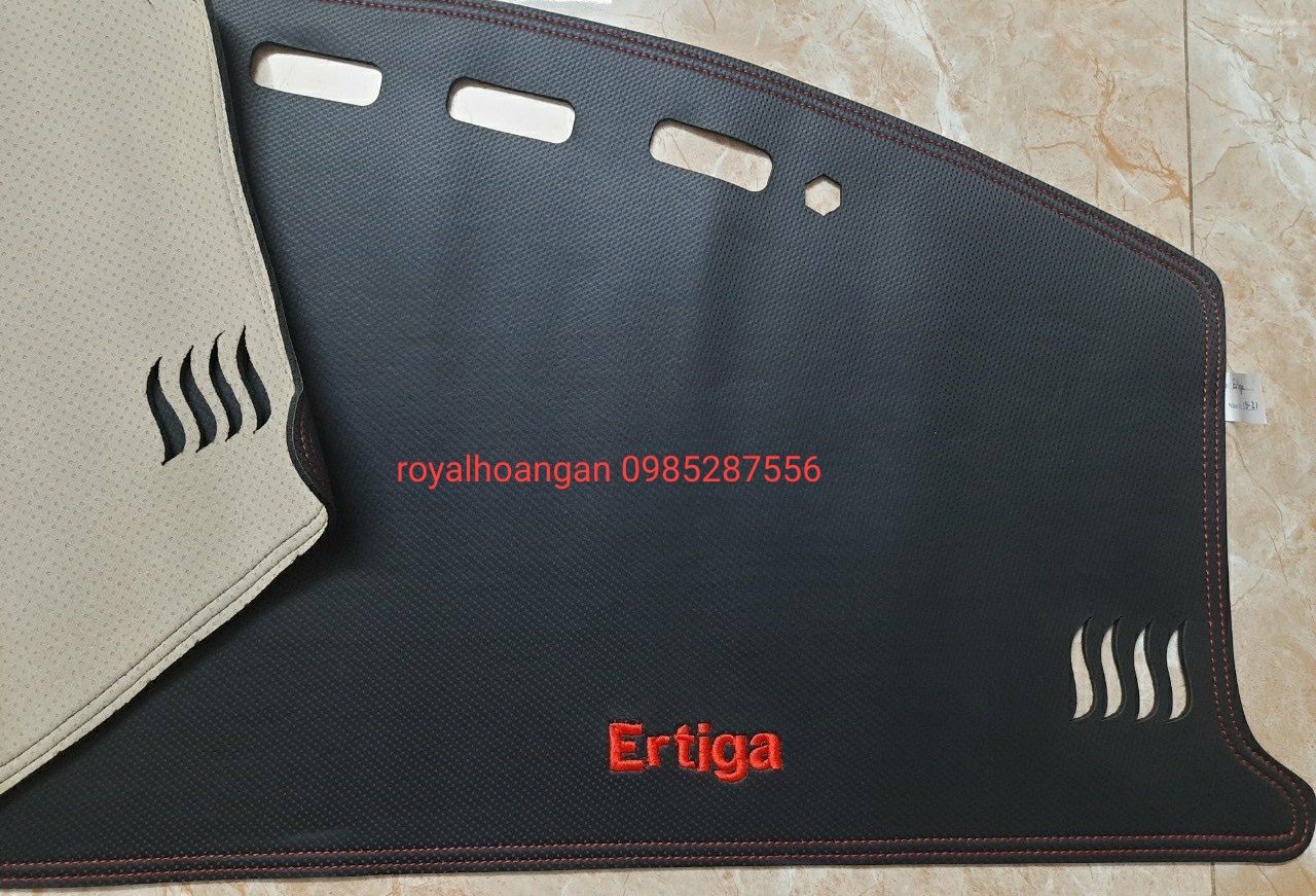 Ertiga, thảm taplo da vân cacbon suzuki ertiga 2019 -2024