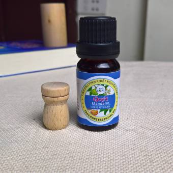 Combo Tinh dầu vỏ quýt + lọ gỗ sồi khuếch tán