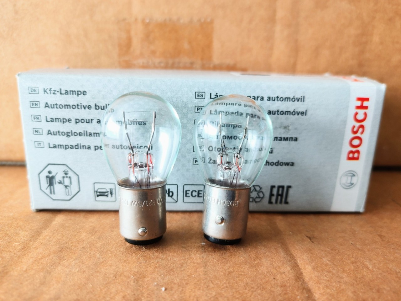 Bóng đèn tín hiệu .bosch. p21/5w 12v 21/5w