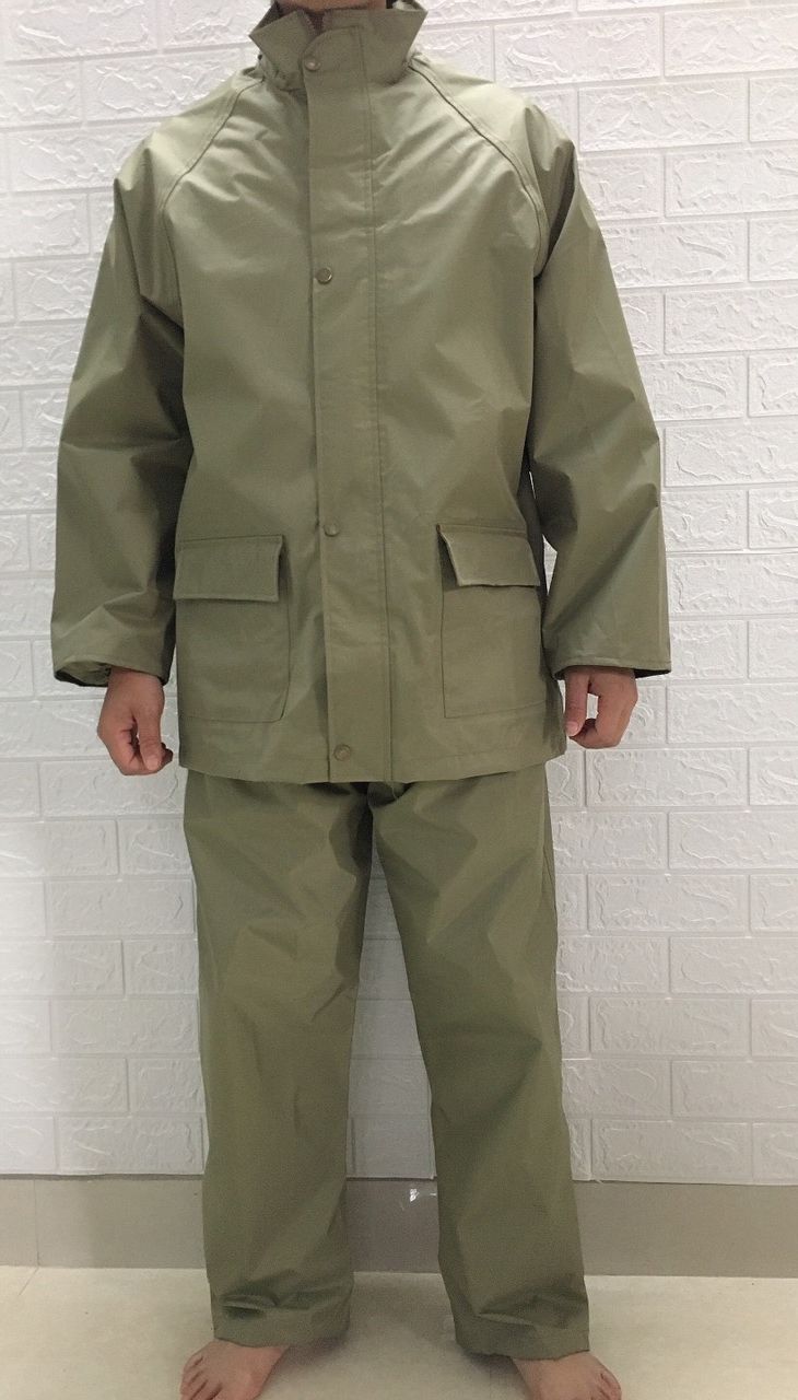 Bộ quần áo đi mưa lính