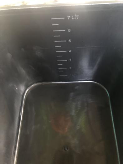 THÙNG NHỰA NUÔI CÁ 30x22x16cm 7 lít