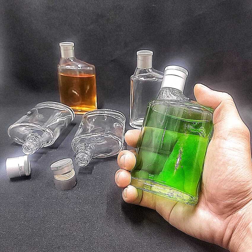 Chai Thủy Tinh Dẹt 100ML (1 cái) mẫu dẹt kiểu số 6 nắp nhựa bạc - Chai Đựng Rượu Mini - Chai Thủy Tinh 100ML - Vỏ Chai Rượu Mini