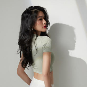 Áo thun Maybi croptop cổ trụ