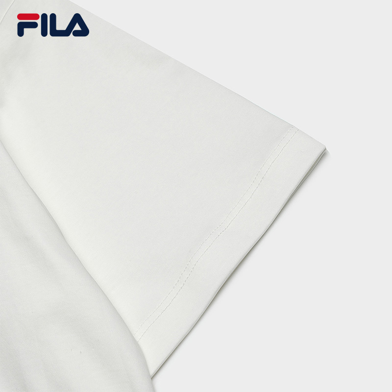 تي شيرت نسائي بأكمام قصيرة من FILA CORE WHITE LINE X WIGGLE WIGGLE باللون الأبيض