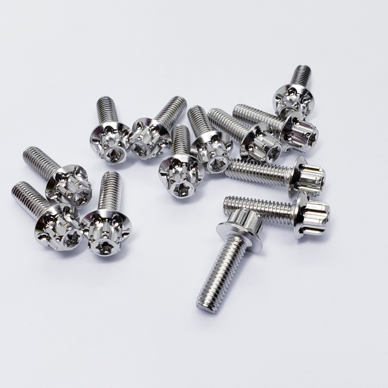 10 Ốc salaya 6ly2 đầu trụ gắn ốp pô dè sau dàn áo xe máy moto