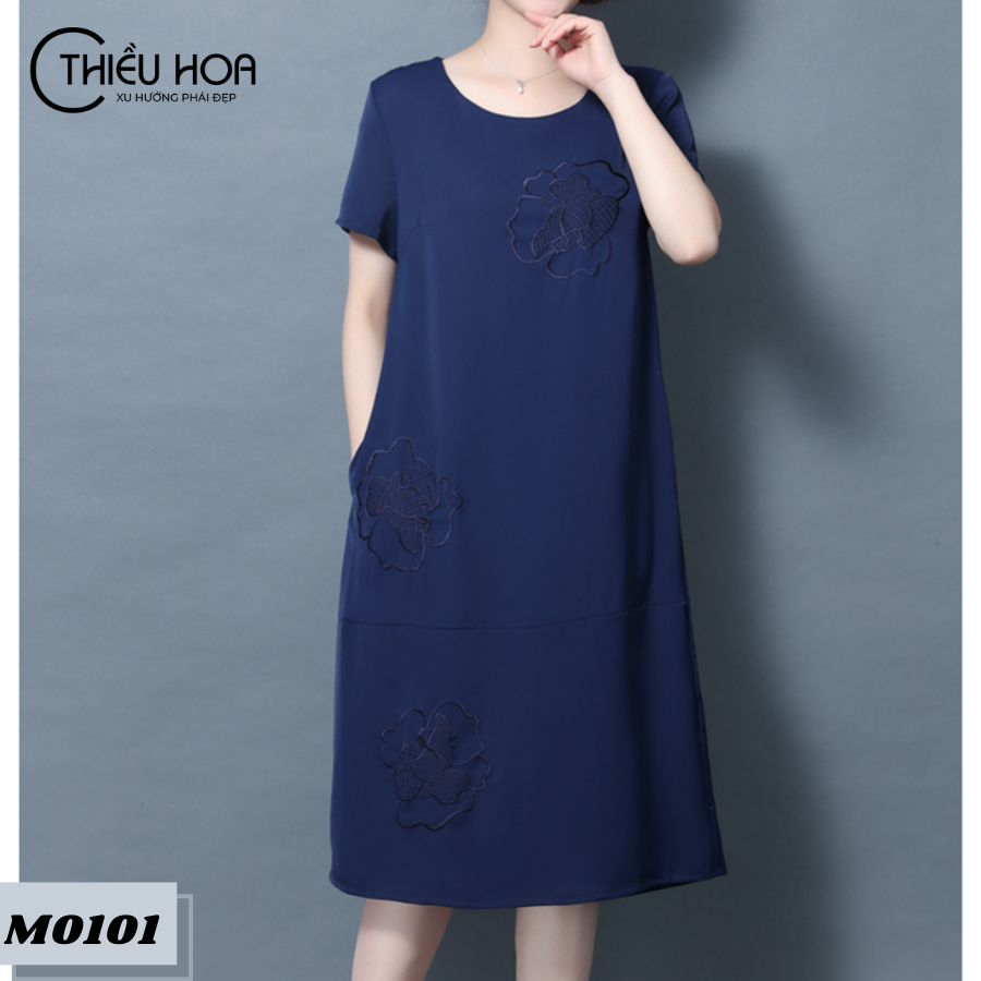 Đầm trung niên dáng suông thêu Hoa chất kaki lụa Thiều Hoa M0101