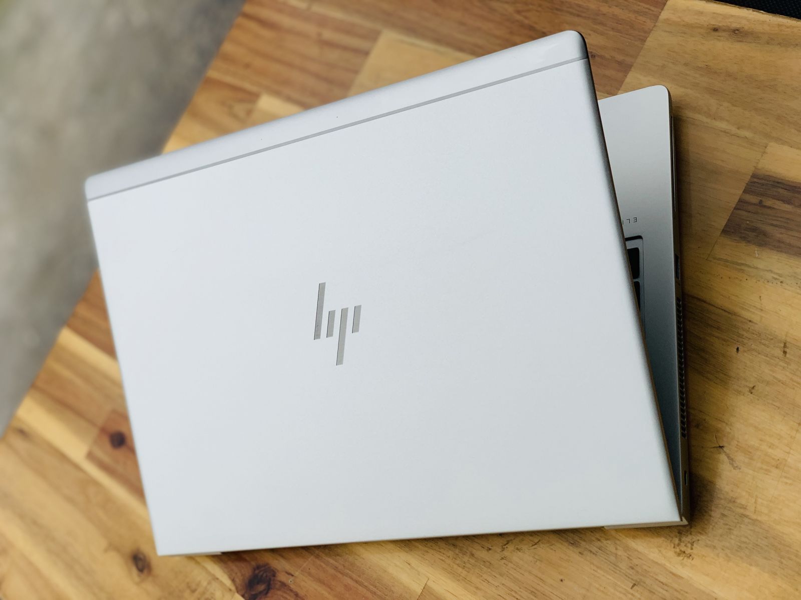 Laptop hp eltebook 840 g5/ i7 8650 8cpus/ 16g/ ssd256/ 14in/ viền mỏng/ vga amd rx540/ đẳng cấp doanh nhân