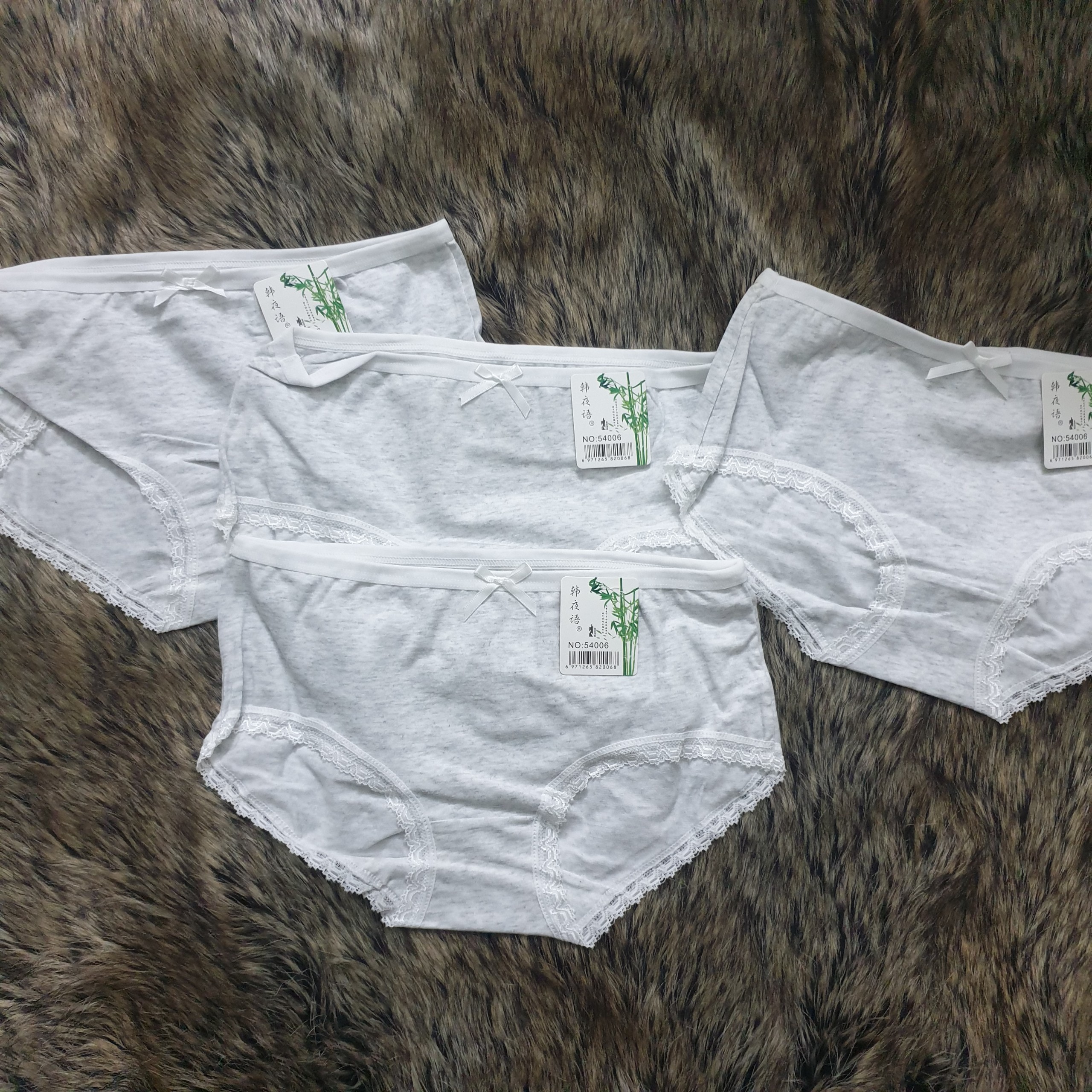 Combo 10 quần lót nữ cotton thấm hút kháng khuẩn có lỗ thông hơi - Nhiều màu phối nhiều trang phục