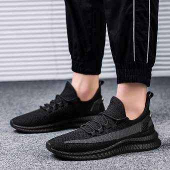 GIÀY THỂ THAO NAM ĐẾ ĐEN CỔ THẤP