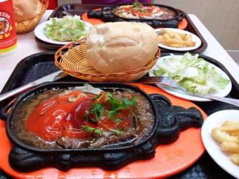 vỉ nướng bò bít tết gang cao cấp chống dính