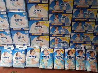 Bỉm Moony xanh Tiêu Chuẩn/Cộng Miếng Nội Địa Nhật Bản Cho Bé Trai, Bé Gái Đủ Size