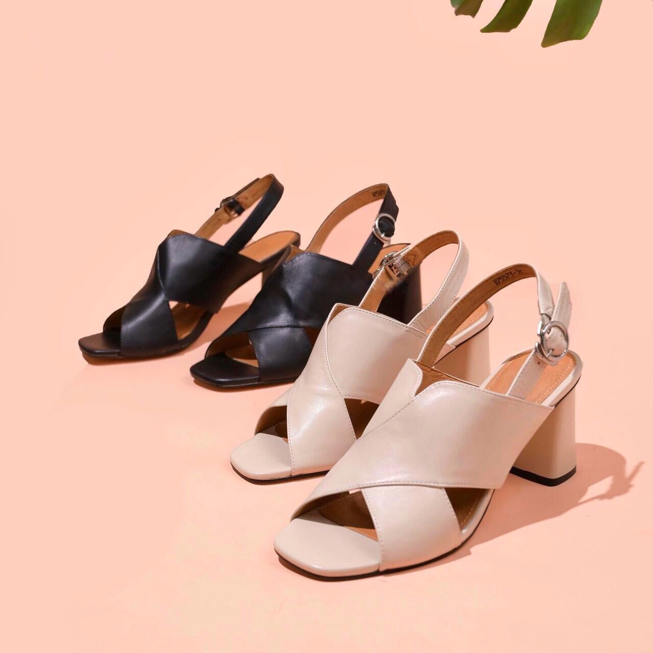 Sandal nữ da thật gót trụ cao 7cm