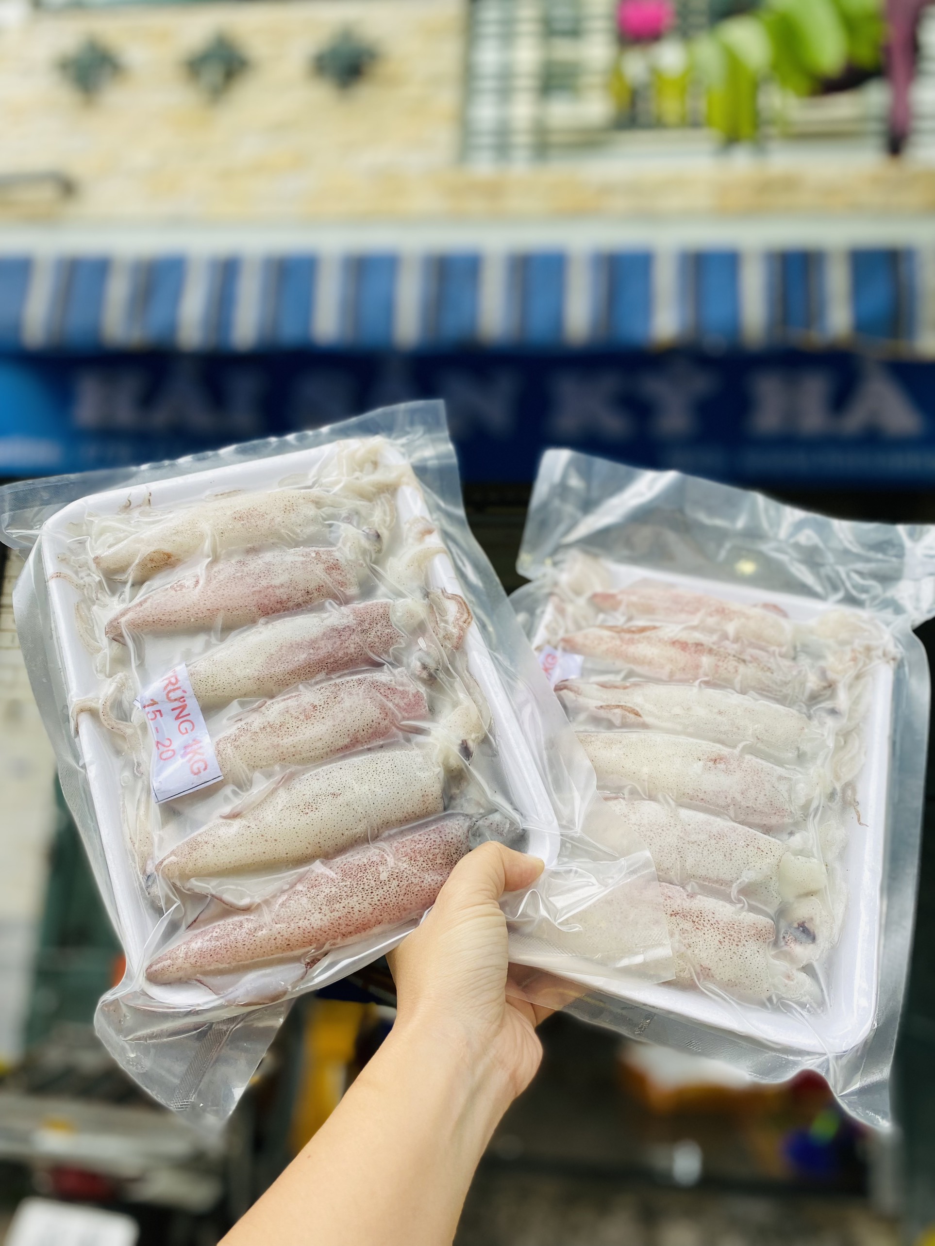 Giá sỉ 1kg Mực trứng cà mau
