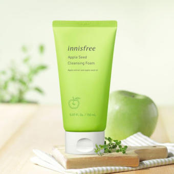 Sữa rửa mặt làm sạch sâu chiết xuất táo xanh Innisfree Apple Seed Deep Cleansing Foam 150ml