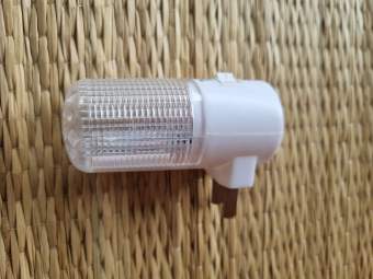 Đèn ngủ LED bóng tròn 3W có công tắc