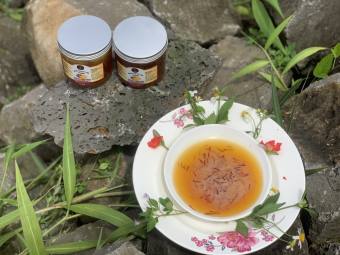 SP12 Mật ong ngâm nhụy hoa nghệ tây [Tbee] mật ong nguyên chất bảo vệ sức khỏe