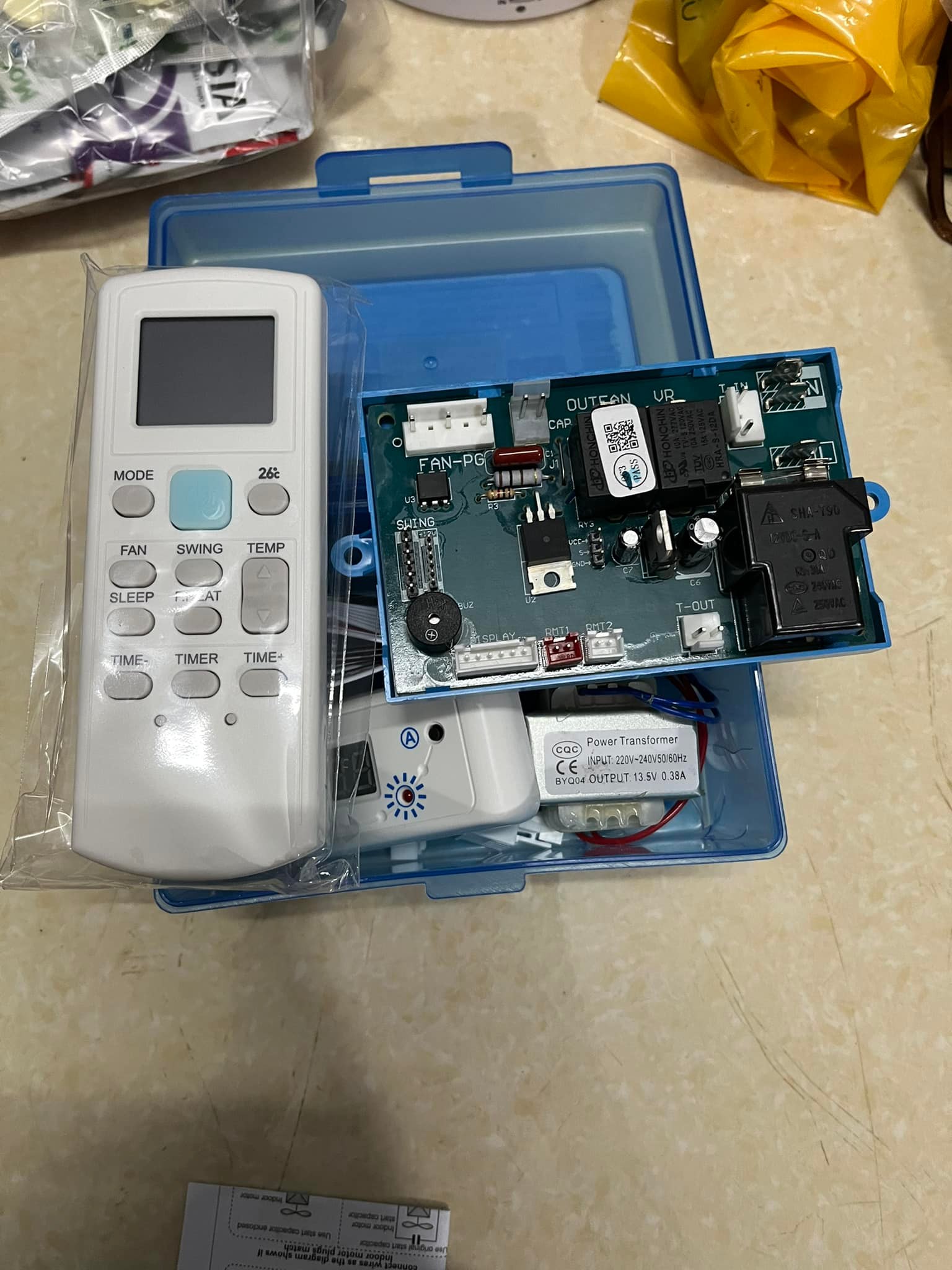 Bo mạch điều hòa đa năng có màn hình LCD Hiển Thị Qunda Hộp Nhựa