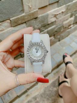 Đồng hồ nữ đính đá CH0PARD 999 - HÀNG CAO CẤP