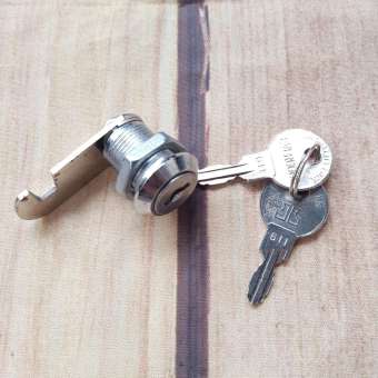 KHÓA TỦ EV TRỤC NGẮN 2.5CM-2 CHÌA KHÓA