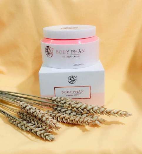 Kem Body Phấn Bà Lão Trắng MỊn Da 200g Chính Hãng 100% Bao Test