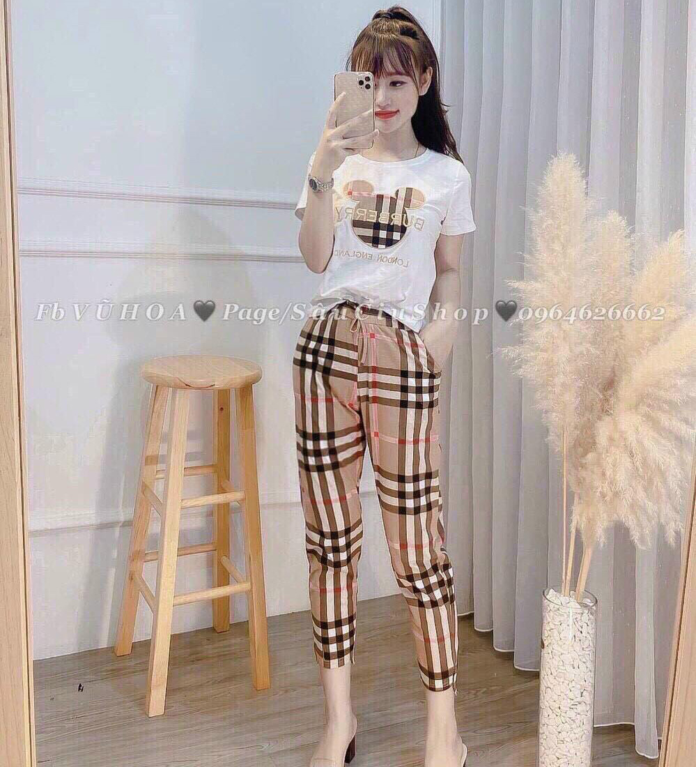Sét đồ bộ thời trang rẻ đẹp nữ áo cổ tròn họa tiết mặt gấu & quần 9 tất kẻ caro beauty. fashion sg