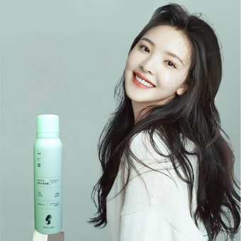 XỊT KHÔ TÓC TẠO PHỒNG CHAI MÀU XANH ( xịt gội tóc khô tạo kiểu)