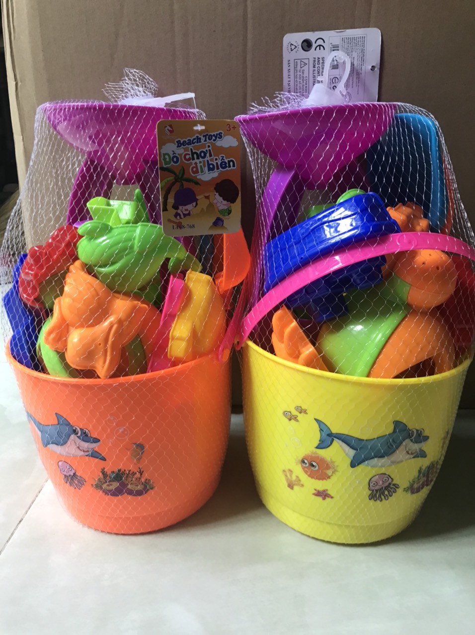 Xô xúc cát đi biển - Đồ chơi cát - Xô chơi cát có guồng quay