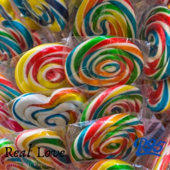 KẸO MÚT NHIÊÙ MÀU CẦU VÒNG NGHỆ THUẬT MÓN QUÀ NGỌT NGÀO( combo 25 cây)