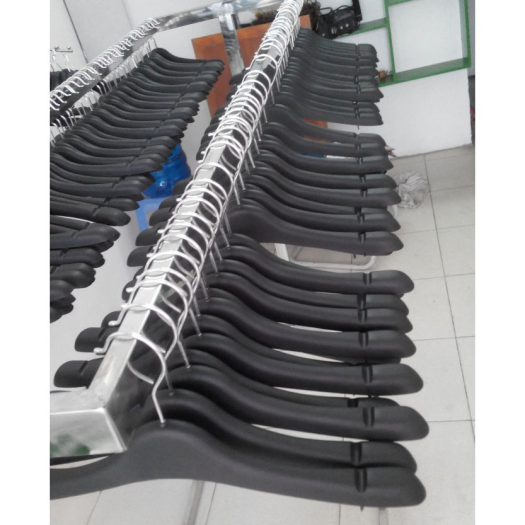 Móc nhựa treo quần áo set 10 cái móc phơi đồ nam nữ cho shop vai to màu dài 38cm