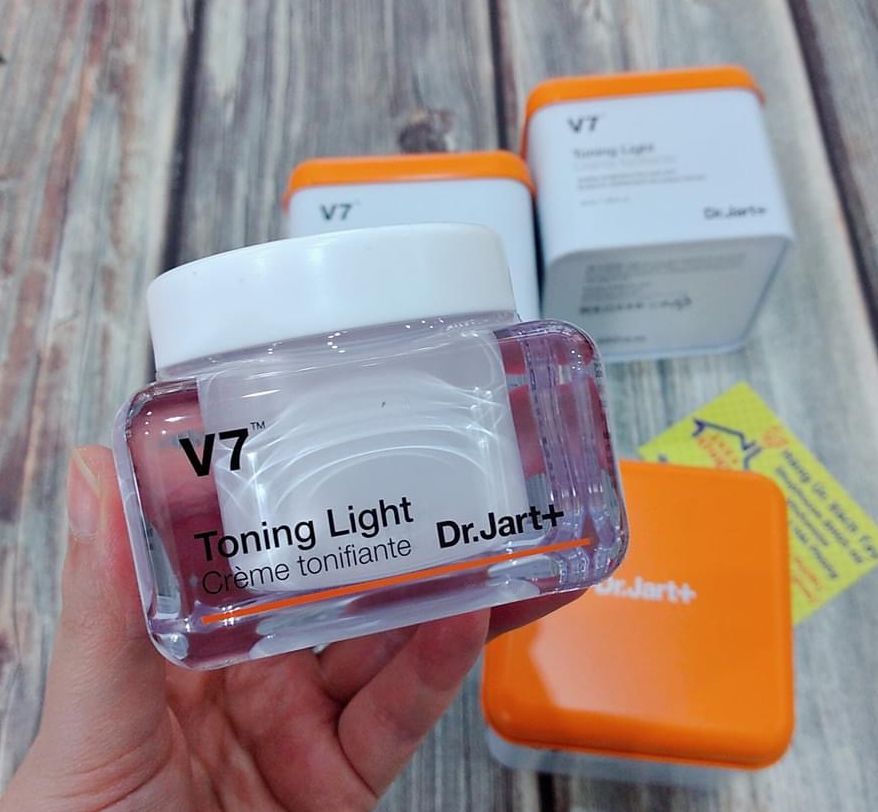 Kem dưỡng trắng tái tạo da V7 Toning Light Dr.Jart Hàn Quốc
