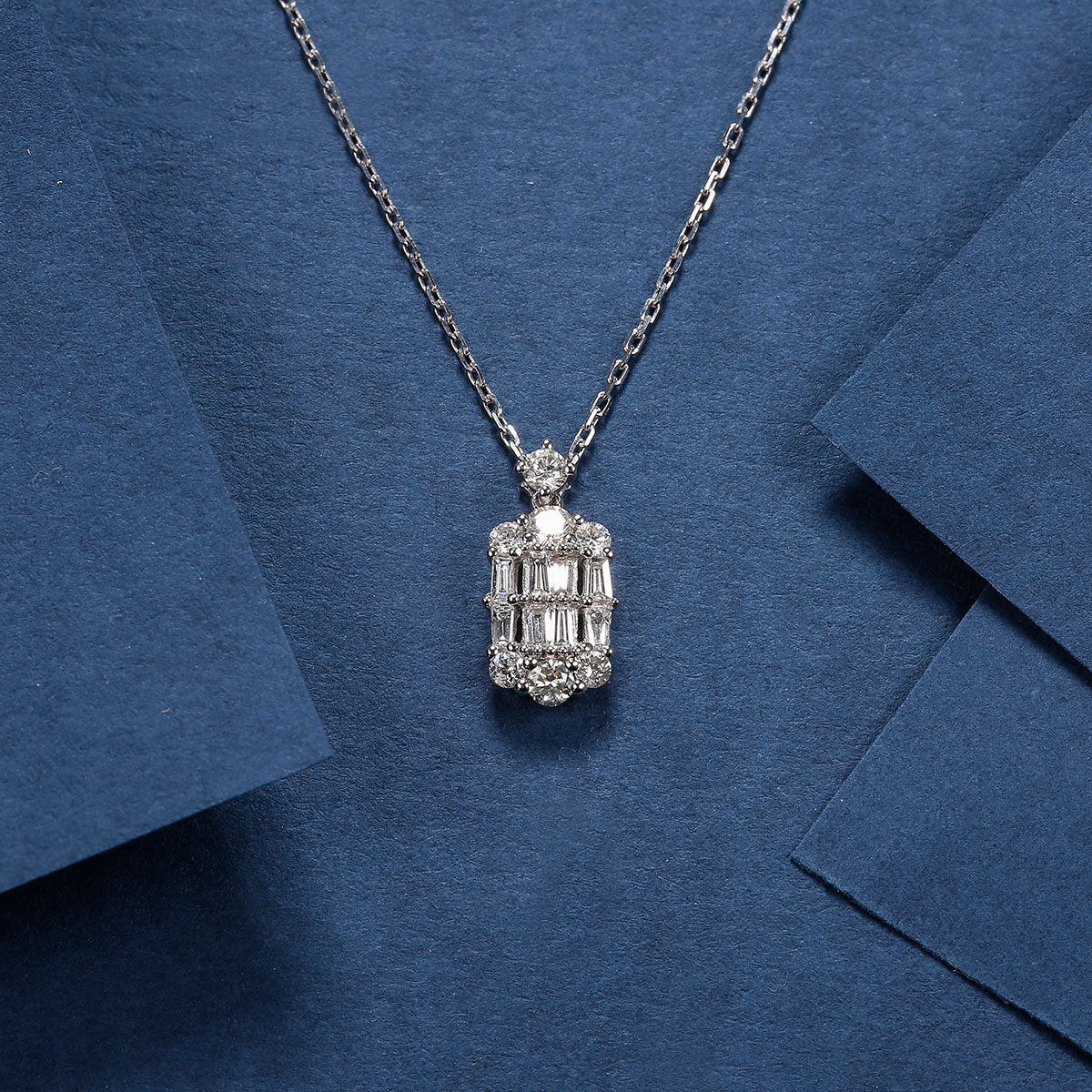 Rio Diamonds Reibou Diamond Necklace 18K White Gold · v9