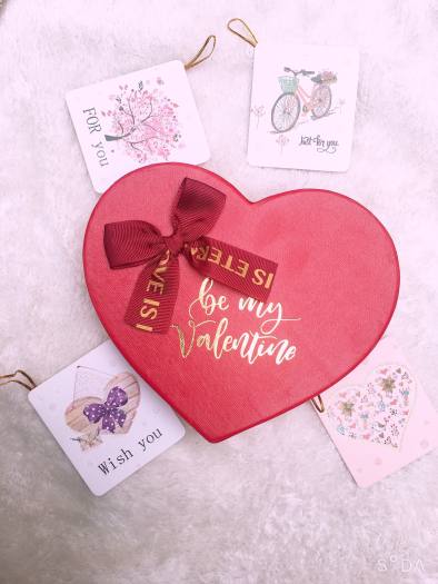 Hộp Socola Trái tym quà tặng Valentine 14/2 cho bạn gái người yêu