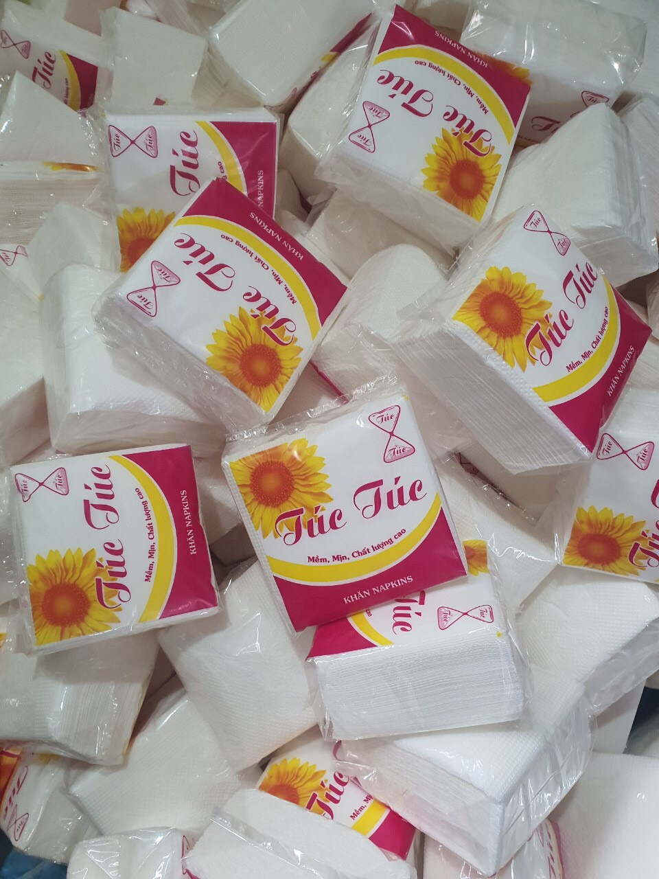 Giấy Ăn vuông Túc Túc napkin 50 tờ